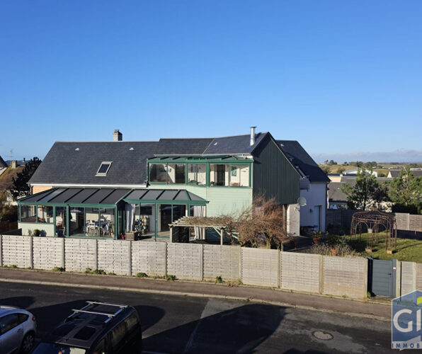 Photo Maison à Gouville Sur Mer, vue mer.